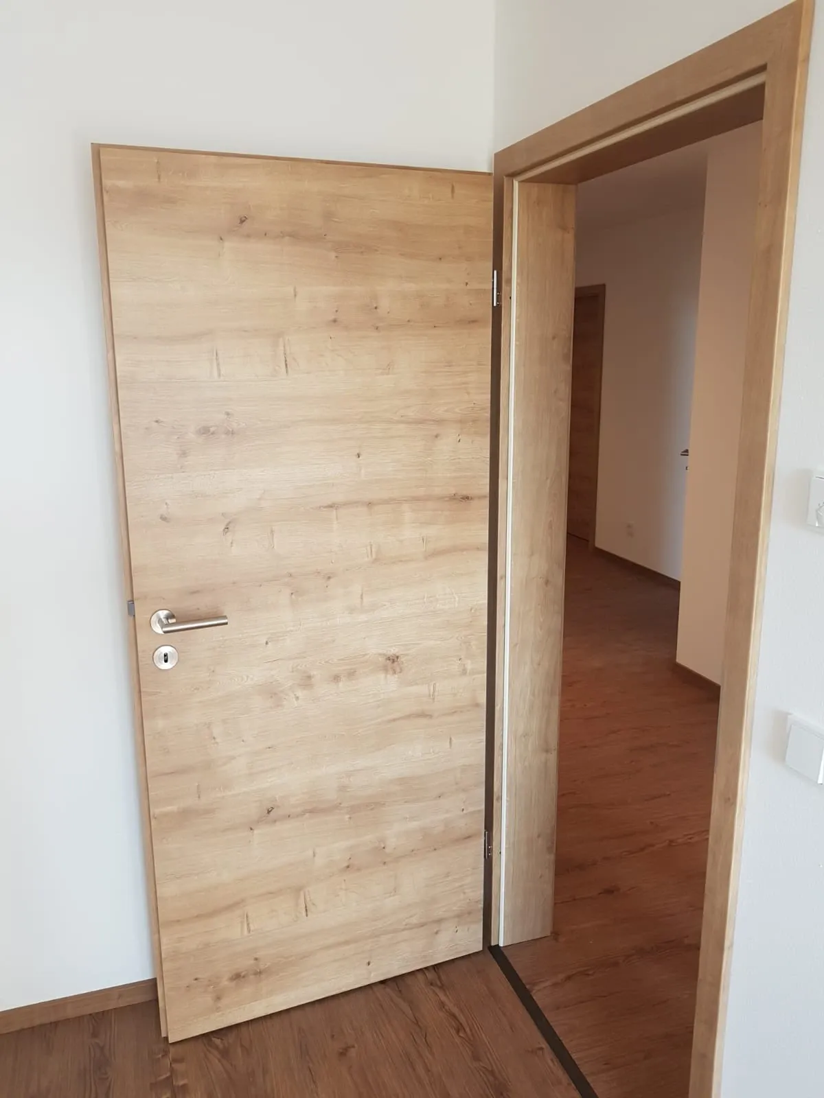 Innentür in Eiche mit passender Zarge